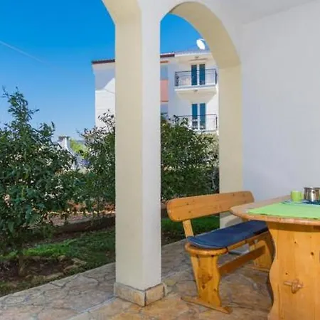 In Okrug Gornji With Terrace, Air Conditioning, Wifi, Washing Machine 5167-1 Trogir