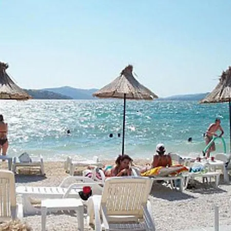 Apartment In Okrug Gornji With Terrace, Air Conditioning, Wifi, Washing Machine 5167-1 Trogir